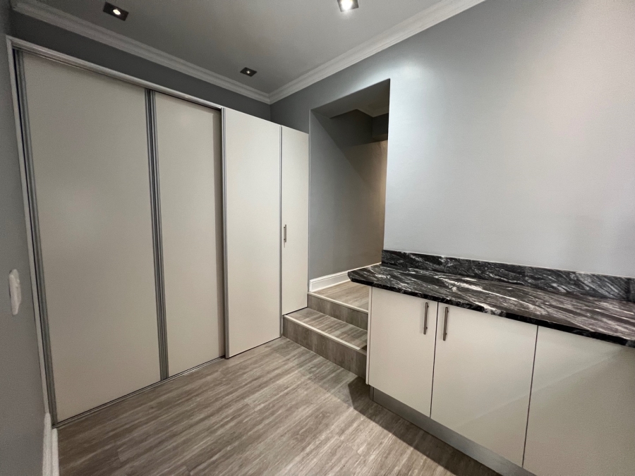 4 Bedroom Property for Sale in Oubaai Western Cape